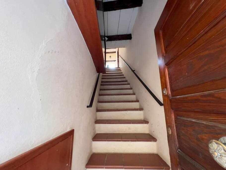 Suite Minerva 10 Steps From Piazza Civica Alghero Bagian luar foto